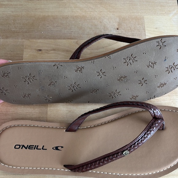 Like new - Picture 3 of 3